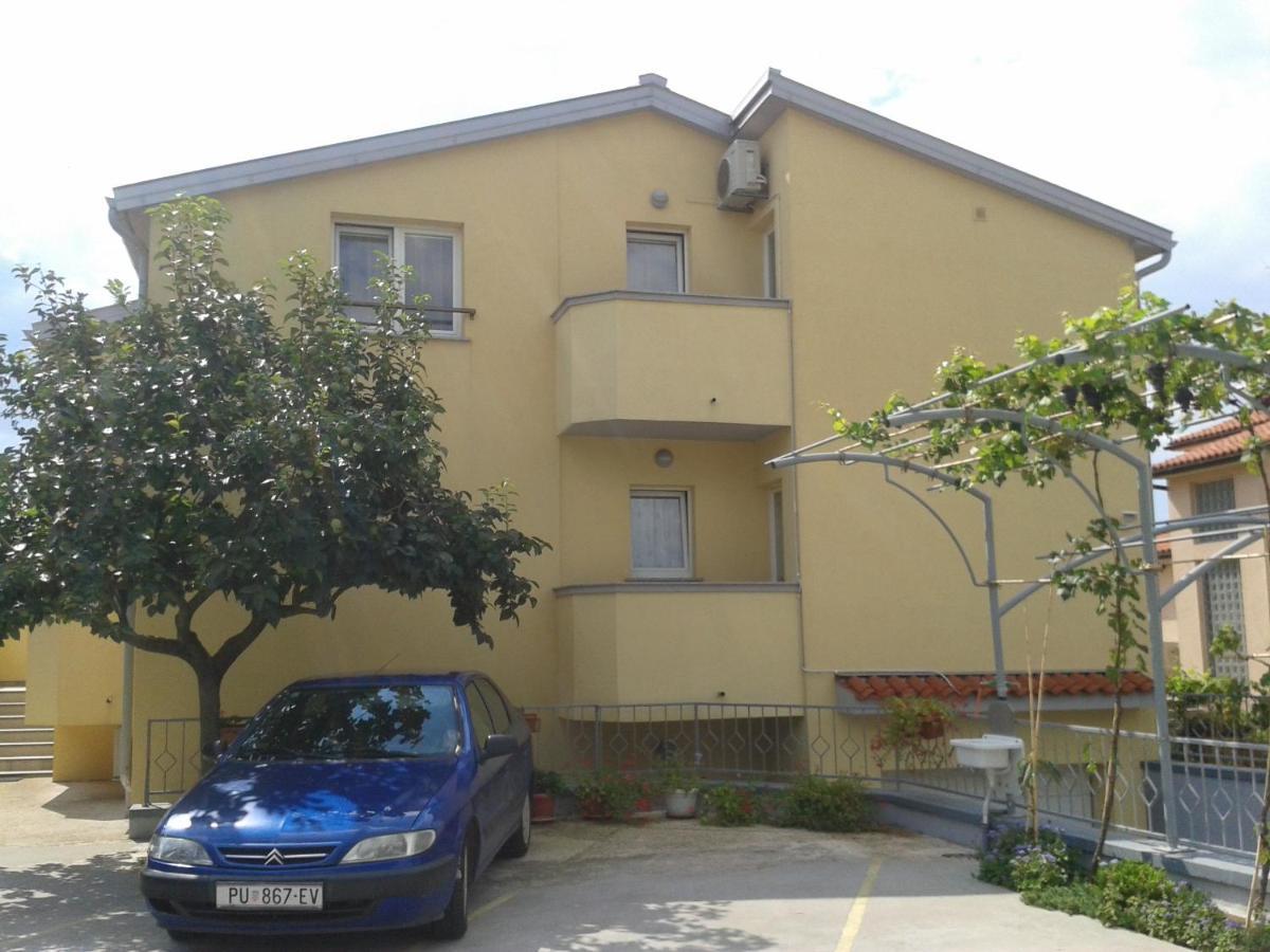 Apartments Monte Magno Pula Luaran gambar